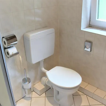 Otel & Restaurant Heidekrug In Pinneberg, Free Parking And Wifi Appen