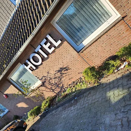 & Restaurant Heidekrug 24h Check-in, Pinneberg, Free Parking And Wifi 3*