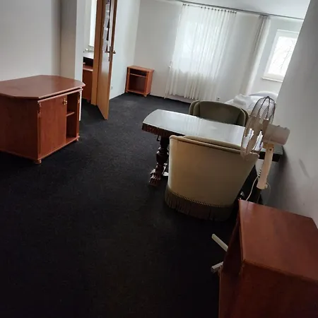 Otel & Restaurant Heidekrug In Pinneberg, Free Parking And Wifi Appen