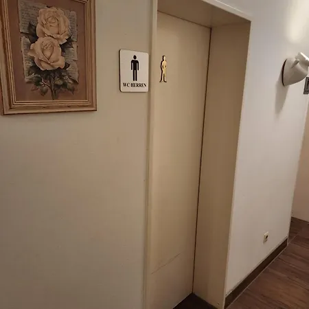 Otel & Restaurant Heidekrug In Pinneberg, Free Parking And Wifi Appen