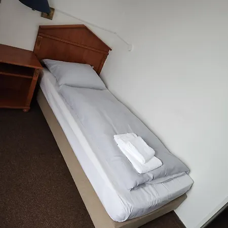 & Restaurant Heidekrug In Pinneberg, Free Parking And Wifi Appen