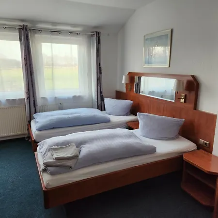 Hotel & Restaurant Heidekrug 24h Check-in, Pinneberg, Free Parking And Wifi