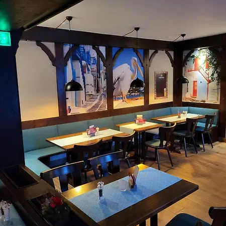 Hotel & Restaurant Heidekrug 24h Check-in, Pinneberg, Free Parking And Wifi